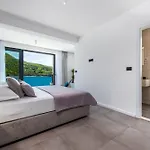 Villa Captivating Belle Riviere Private Infinity Pool *