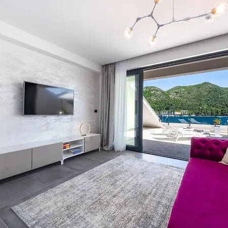 Captivating Belle Riviere Private Infinity Pool Next To The Sea Slano