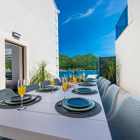 Captivating Belle Riviere Private Infinity Pool Next To The Sea Slano Villa Dubrovnik