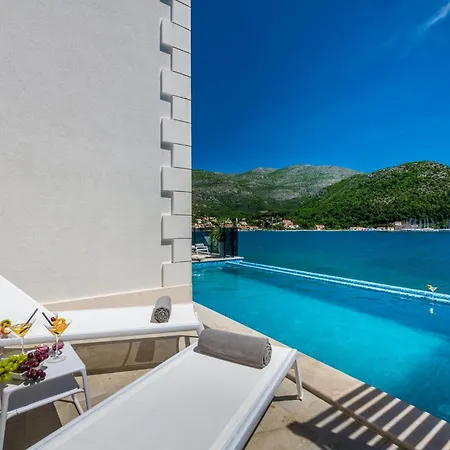 Captivating Belle Riviere Private Infinity Pool Next To The Sea Slano *