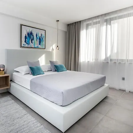 Вилла Captivating Belle Riviere Private Infinity Pool