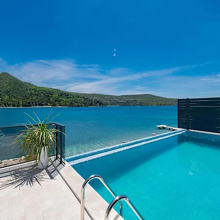 Captivating Belle Riviere Private Infinity Pool Dubrovnik