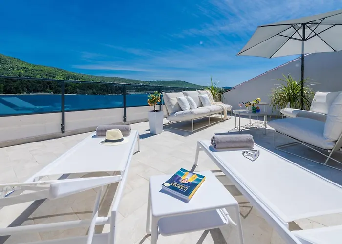 Captivating Belle Riviere Private Infinity Pool