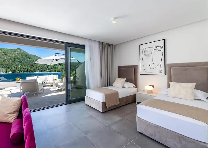 Willa Captivating Belle Riviere Private Infinity Pool