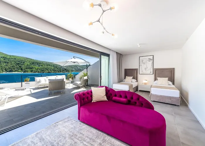 Captivating Belle Riviere Private Infinity Pool Willa *