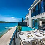 Villa Captivating Belle Riviere Private Infinity Pool Dubrovnik